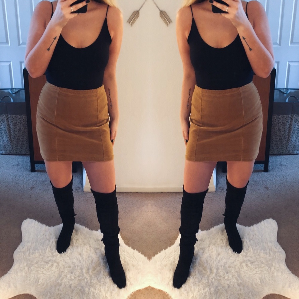 •F21 Corduroy Skirt•